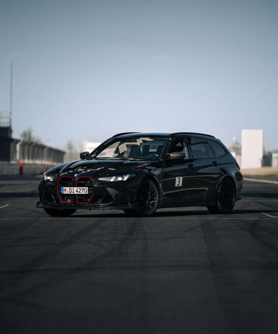 SMALL_P90612803_highRes